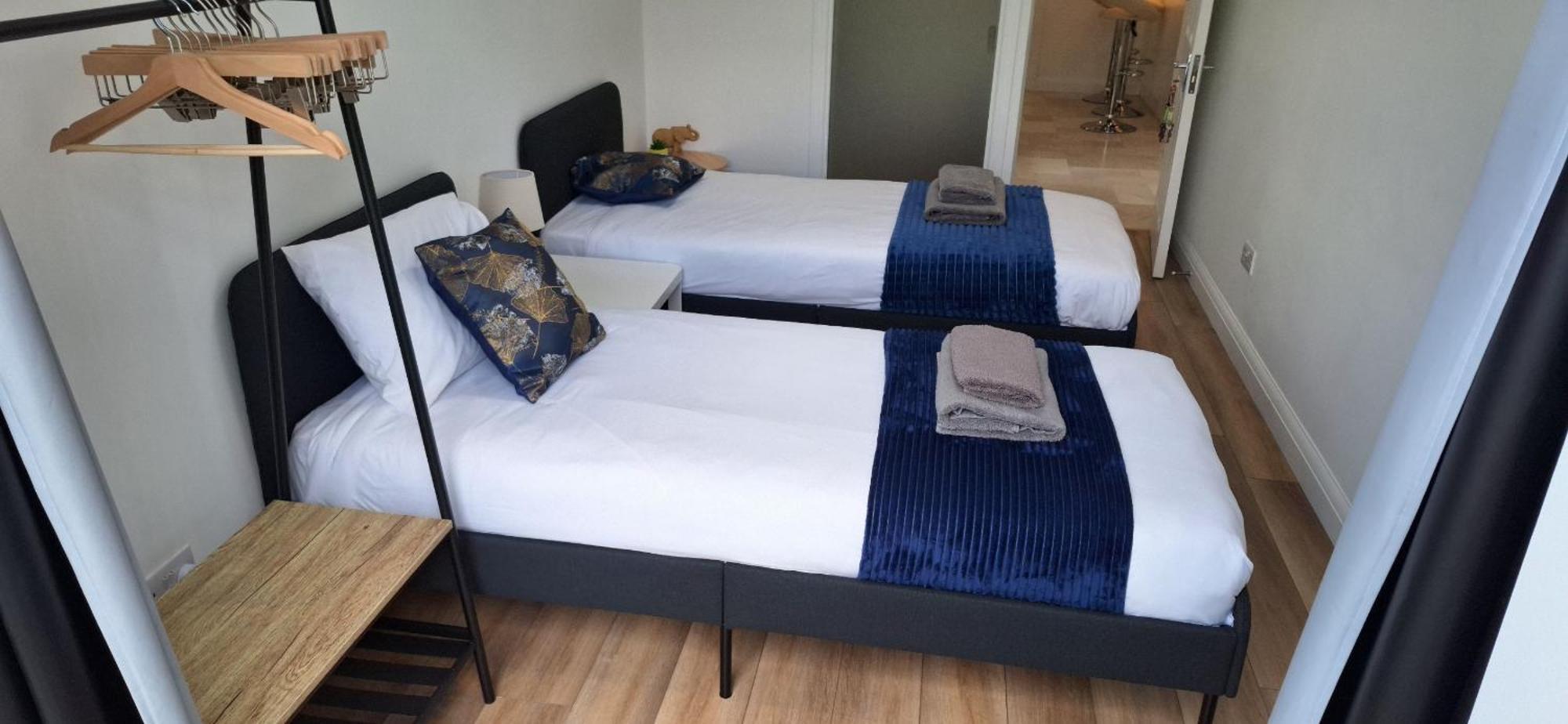 New 3 Bedrooms Flat In Ashford Near Heathrow エクステリア 写真